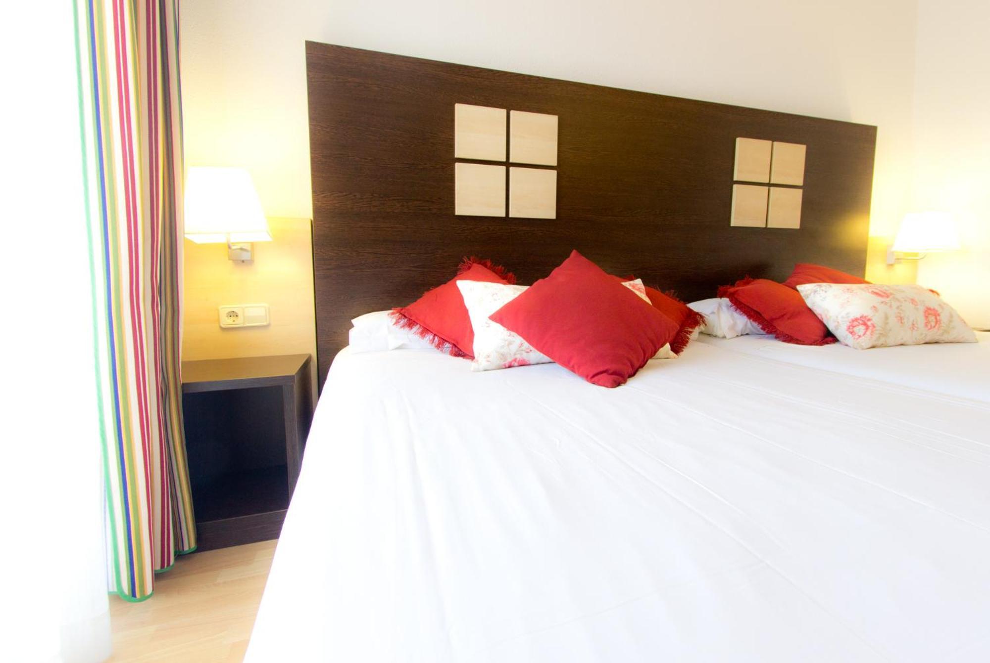 Don Angel - Adults Recommended Hotel Santa Susana Quarto foto